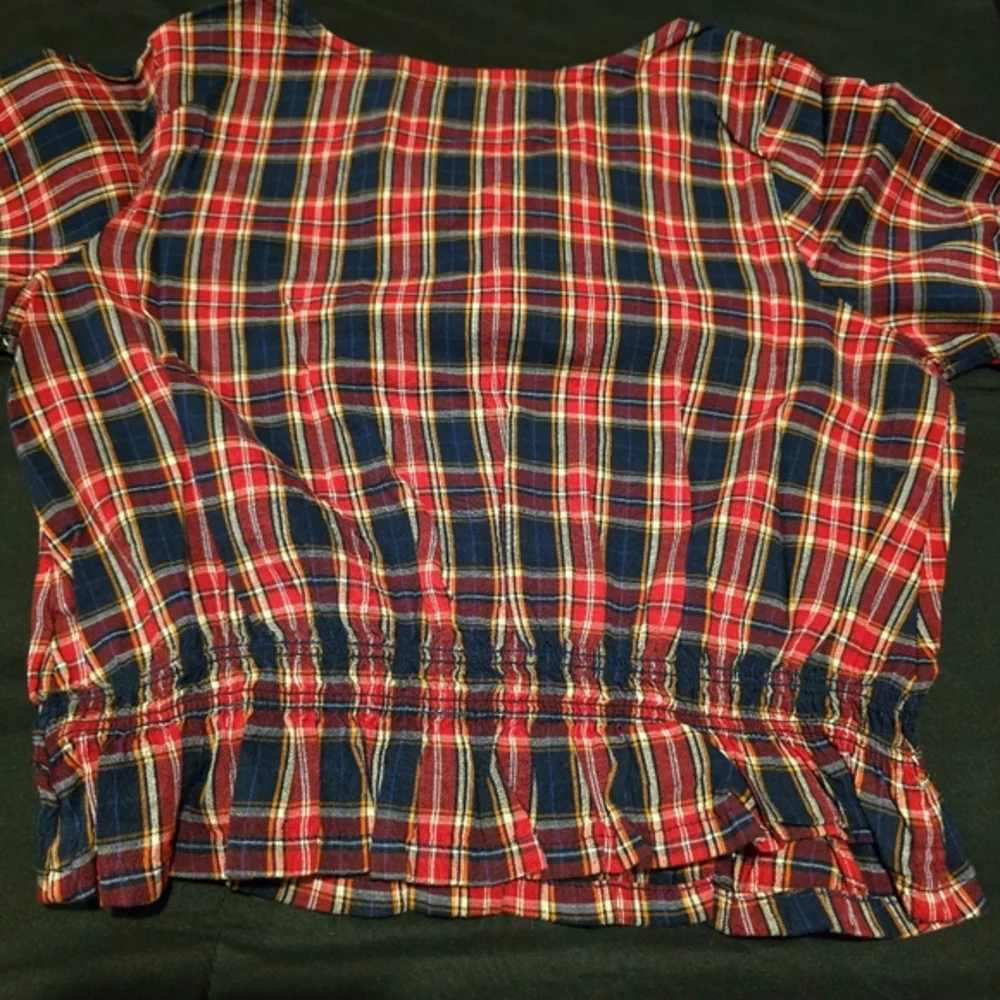 Old Navy Girls Plaid Ruffle Trim Long Sleeve Shirt Red & Blue NWT Size 8 Medium‎